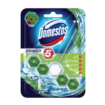 Domestos WC блокче Пауър 5 Бор 50 г – опаковка с 5-камерно блокче, изглед отпред с борова визия